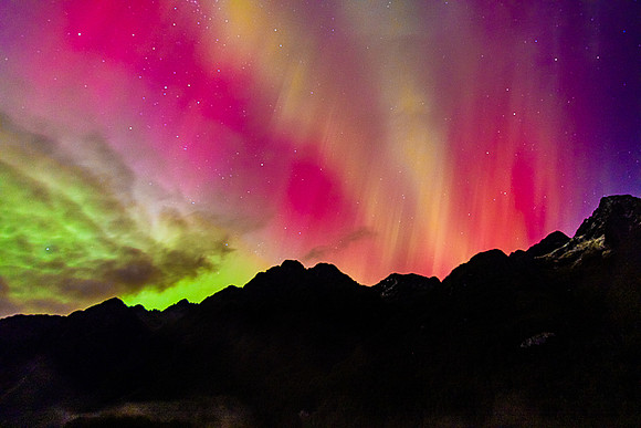 Rainbow Aurora, Fiordland National Park