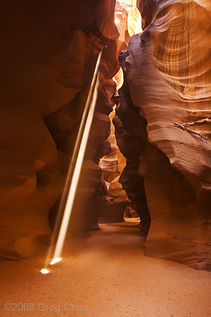 Sunbeams Upper Antelope Slot Canyon