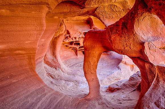 Windstone Tunnel, Valley of Fire