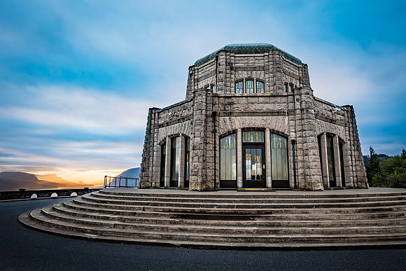 Sunrise at Vista House, Columbia River Gorge