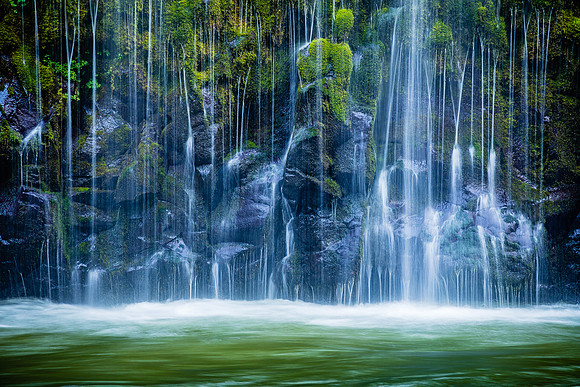 Water Curtian, Mossbrea Falls