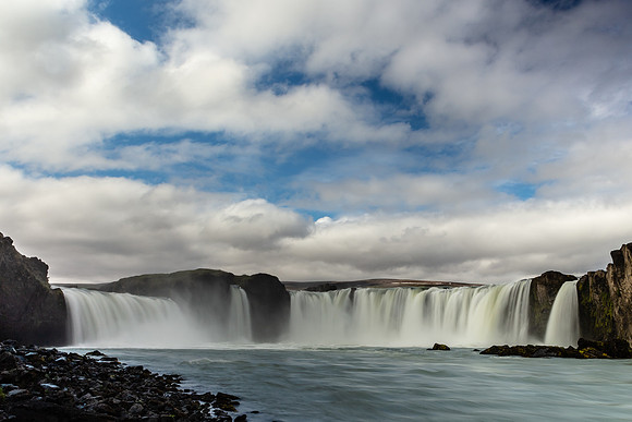 Goóafoss (Waterfall of the Gods)