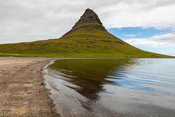 Kirkjufell Beach