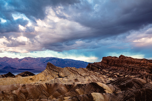 Storm Cloubs Building, Zabriskie Point