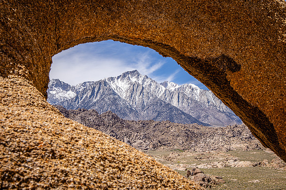 Eye of Alabama Window, Alabama Hills