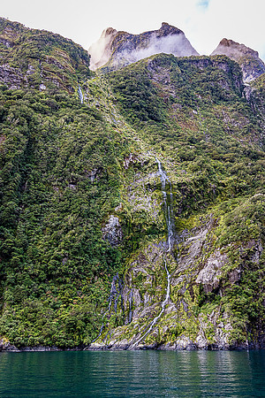 Palisade Falls, Milford Sound