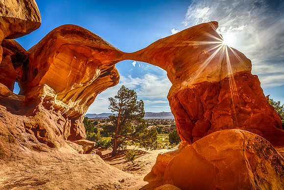 Metate Arch Sunstar, Devil's Garden