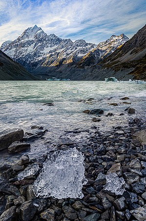 Beached Bergs, Hooker Lake, Aoraki/Mt. Cook NP
