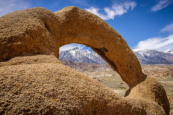 Eye of Alabama Arch, Alabama Hills