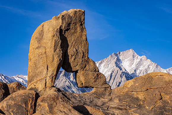 Lady Boot Arch Beside Lone Pine Peak, Alabama Hills