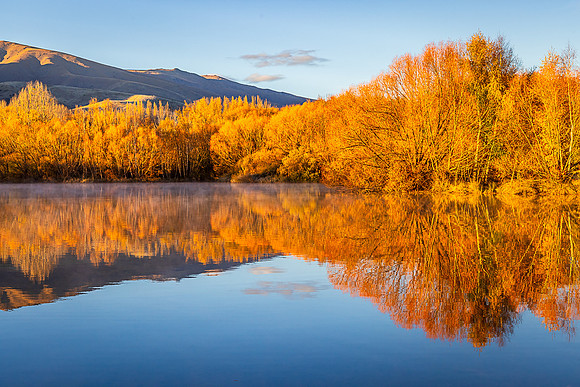 Sunrise at Kellends Pond, Twizel